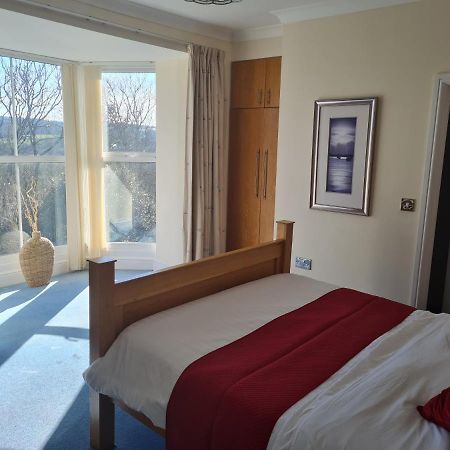 The Hope And Anchor Hotel Goodwick ภายนอก รูปภาพ