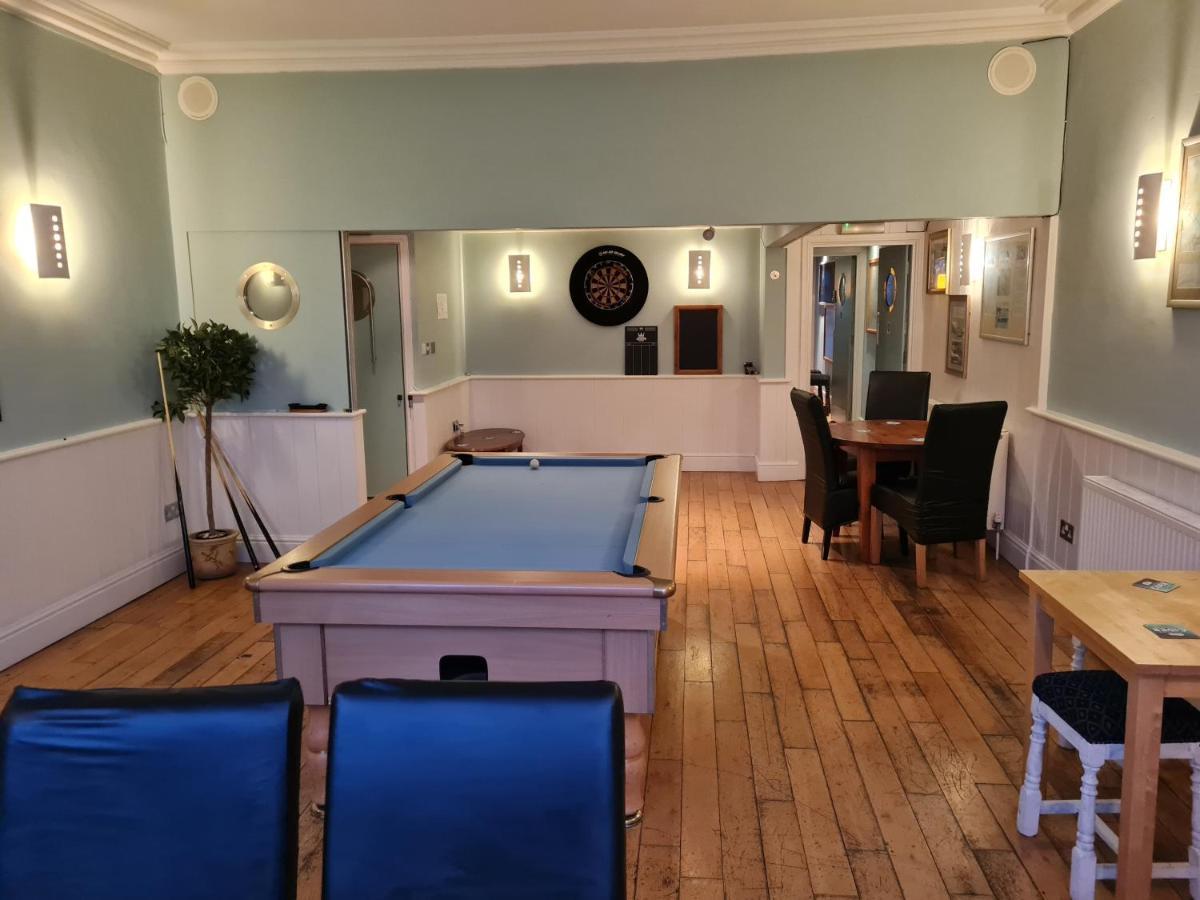 The Hope And Anchor Hotel Goodwick ภายนอก รูปภาพ